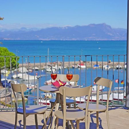 Riviera Carducci Rooms Песк'єра-дель-Гарда Екстер'єр фото