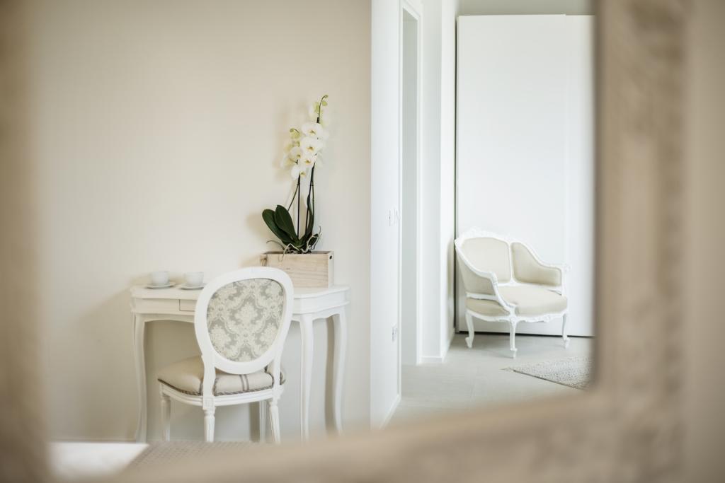 Riviera Carducci Rooms Песк'єра-дель-Гарда Екстер'єр фото