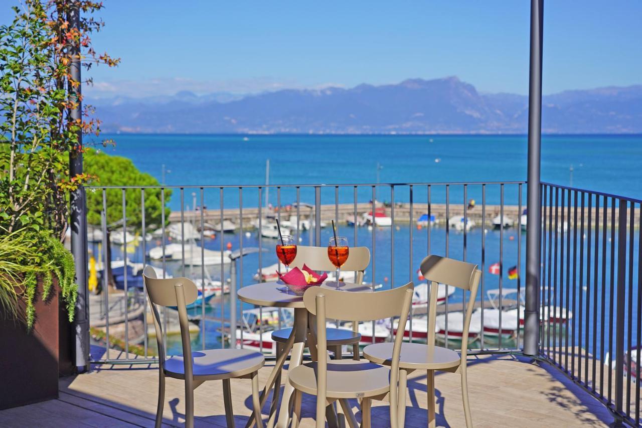 Riviera Carducci Rooms Песк'єра-дель-Гарда Екстер'єр фото