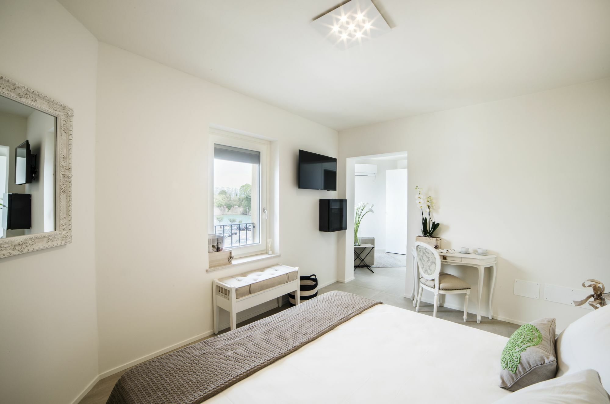 Riviera Carducci Rooms Песк'єра-дель-Гарда Екстер'єр фото
