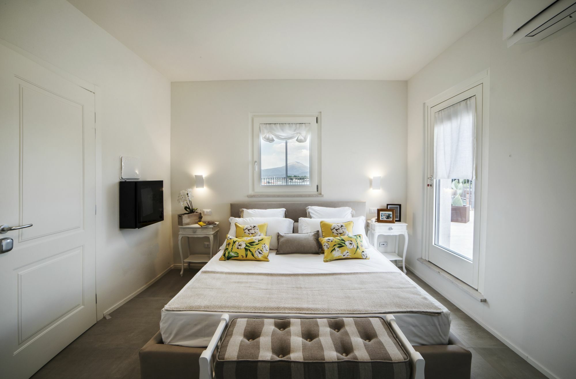 Riviera Carducci Rooms Песк'єра-дель-Гарда Екстер'єр фото